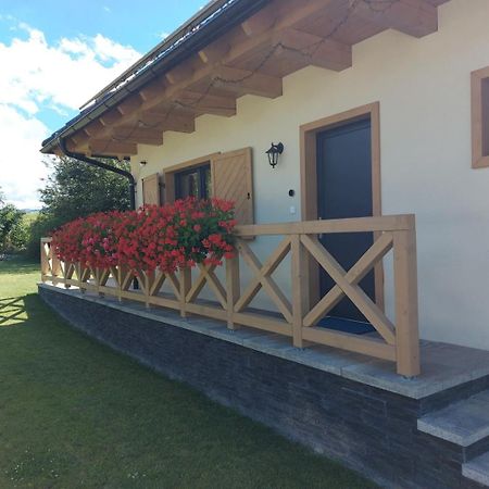 Chalupy Tri Grose Vlasky Bešeňová Exterior foto