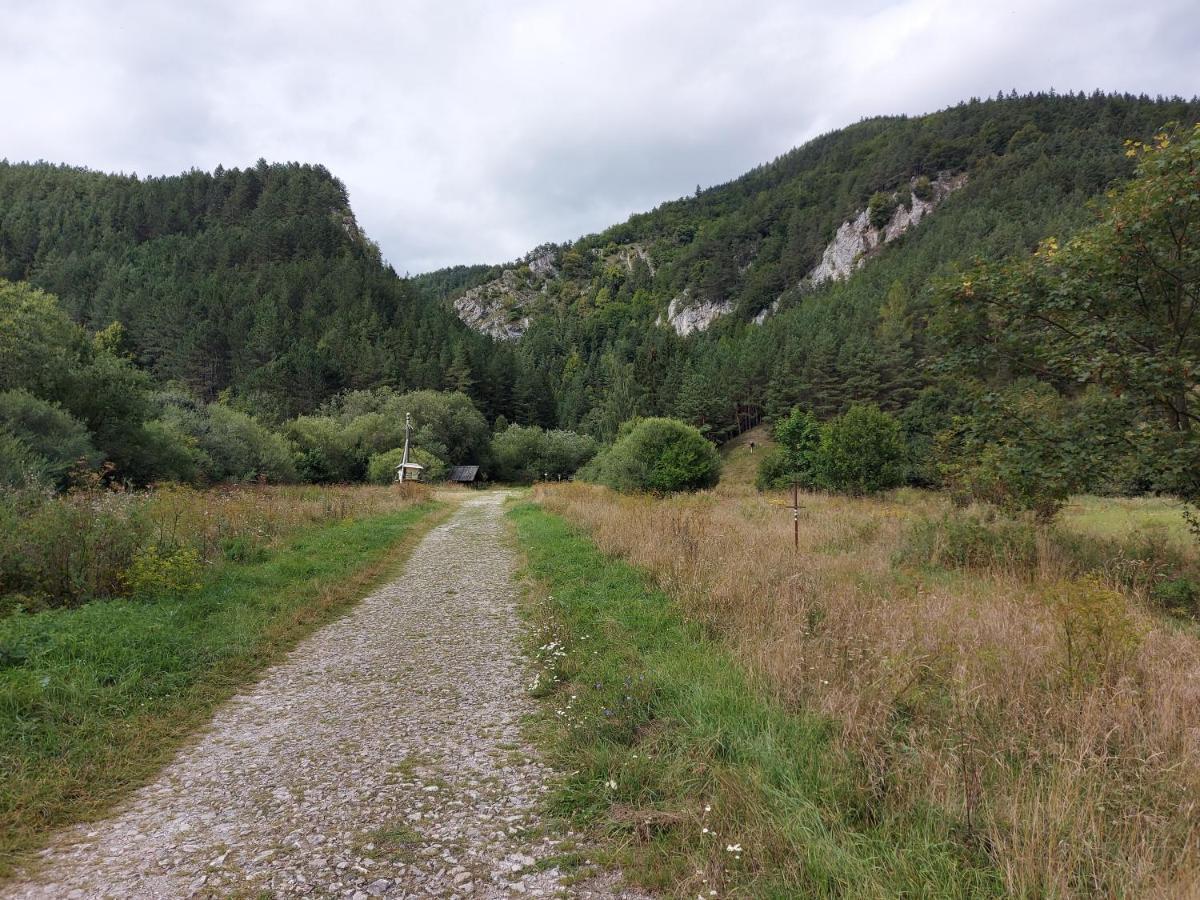 Chalupy Tri Grose Vlasky Bešeňová Exterior foto