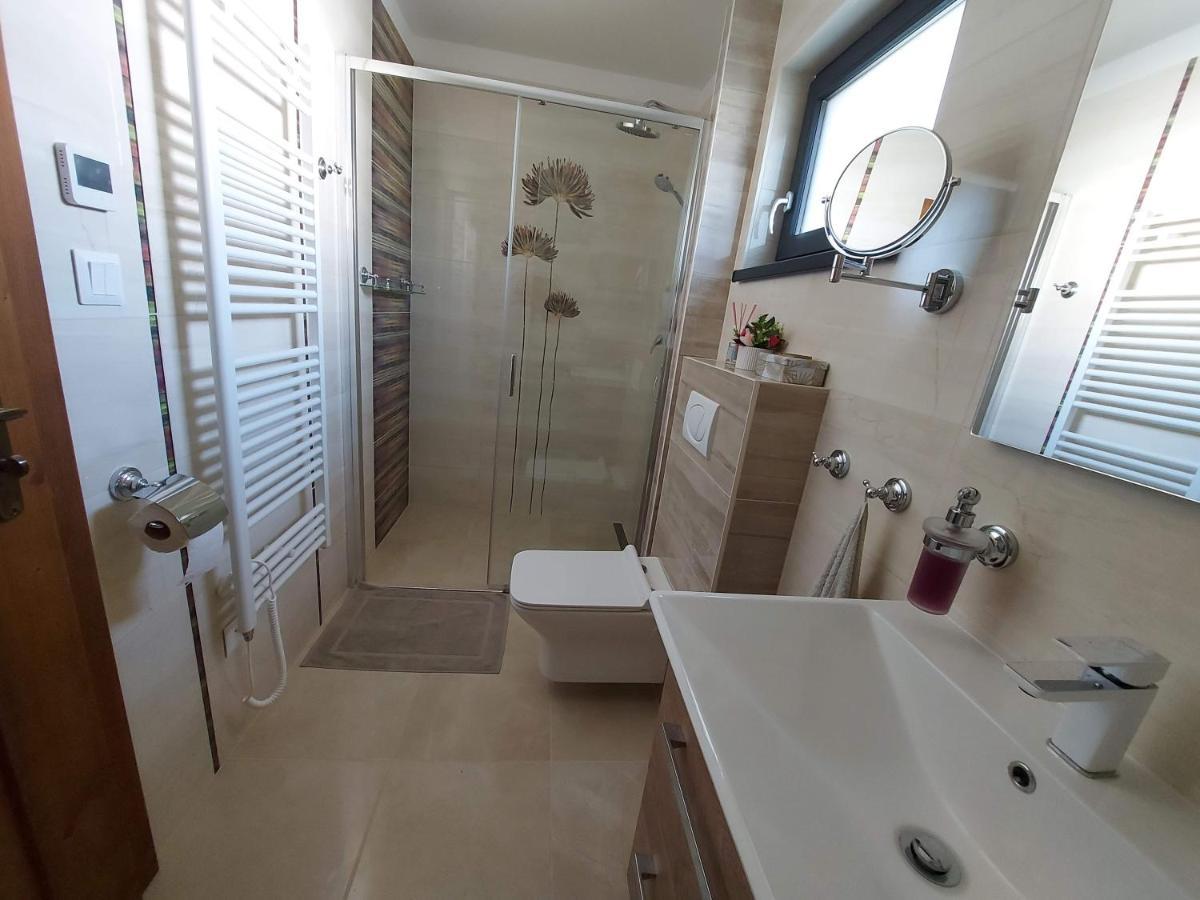 Chalupy Tri Grose Vlasky Bešeňová Exterior foto