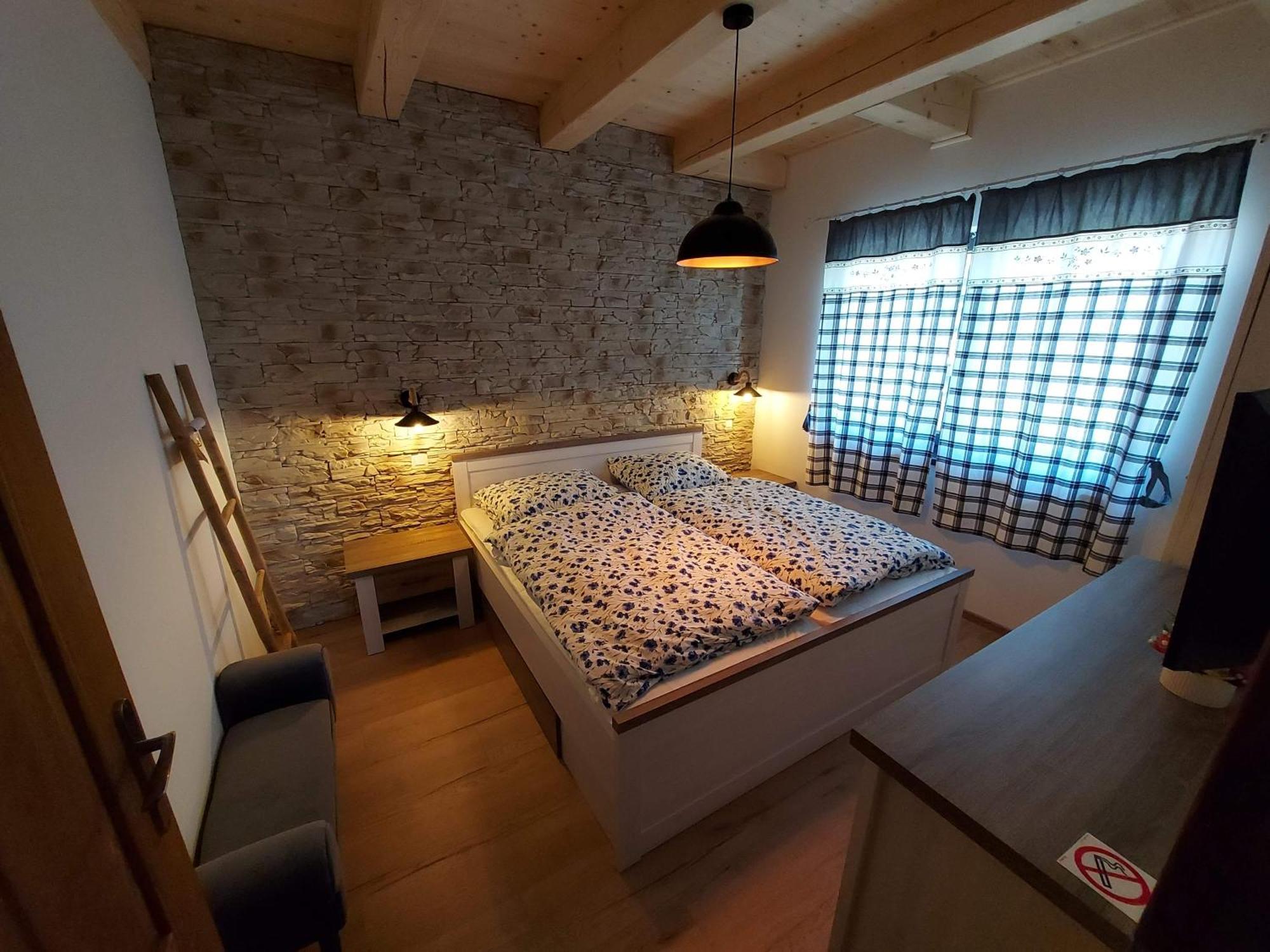 Chalupy Tri Grose Vlasky Bešeňová Exterior foto