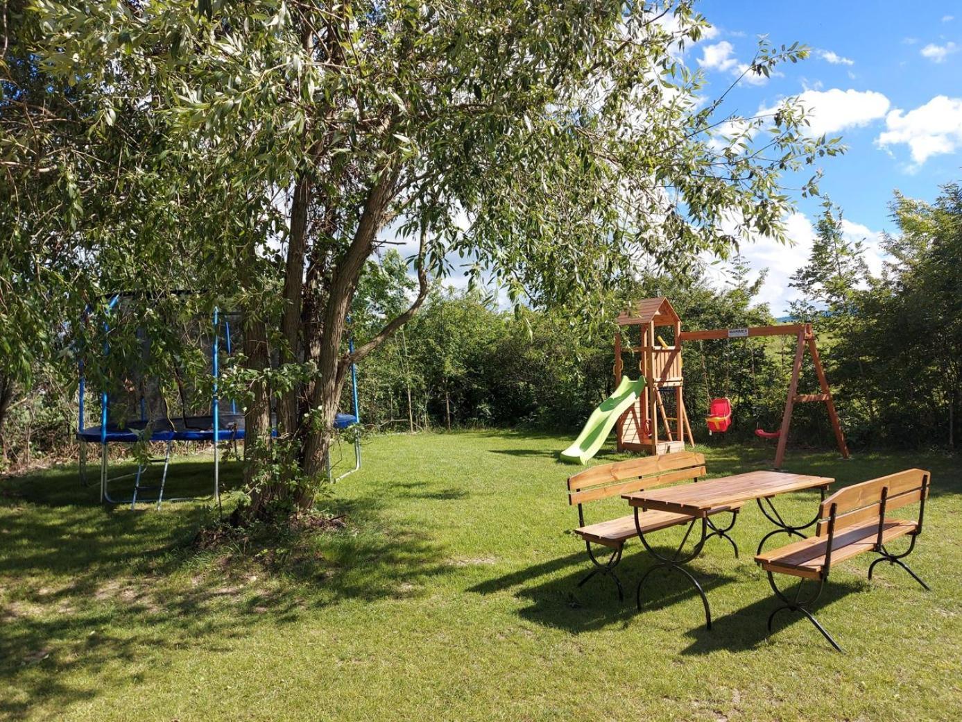 Chalupy Tri Grose Vlasky Bešeňová Exterior foto